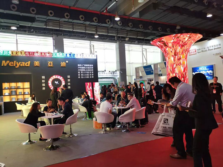 最具創(chuàng)意LED顯示屏亮相廣州展，美亞迪備受關(guān)注