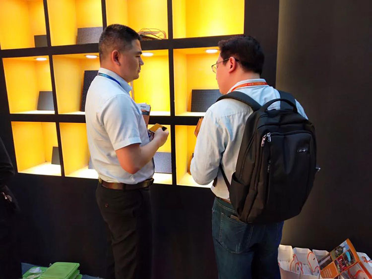 最具創(chuàng)意LED顯示屏亮相廣州展，美亞迪備受關(guān)注