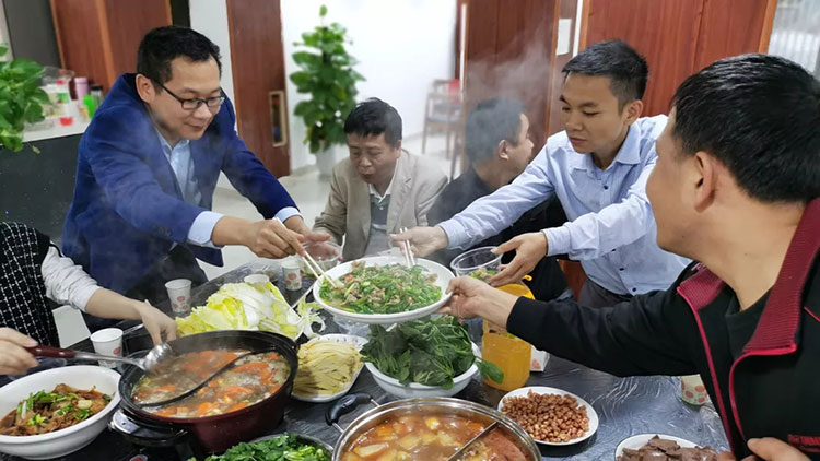 美亞迪生日會(huì)，壽星們歡聚一堂