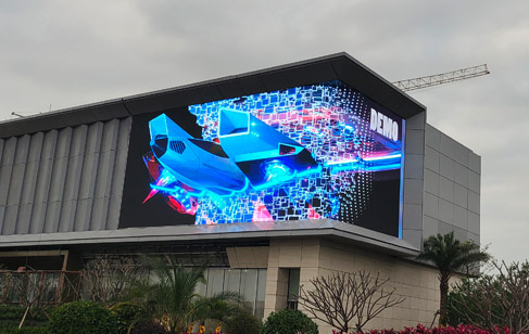 炫酷裸眼3D大屏閃亮登場，LED戶外顯示屏再現(xiàn)新遇？